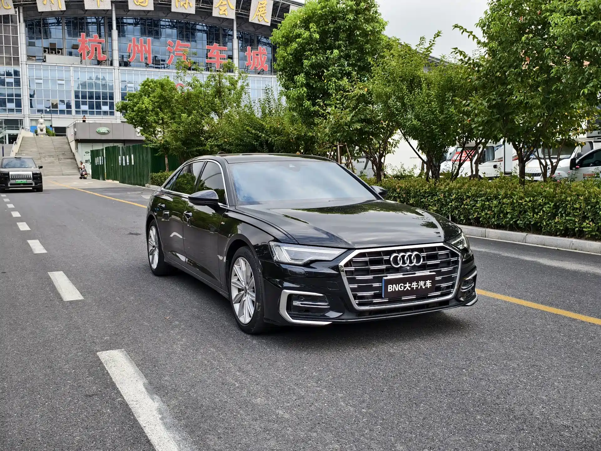 Фото 3 - Audi A6L