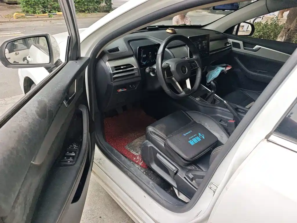 Photo 17 - BYD Qin Pro
