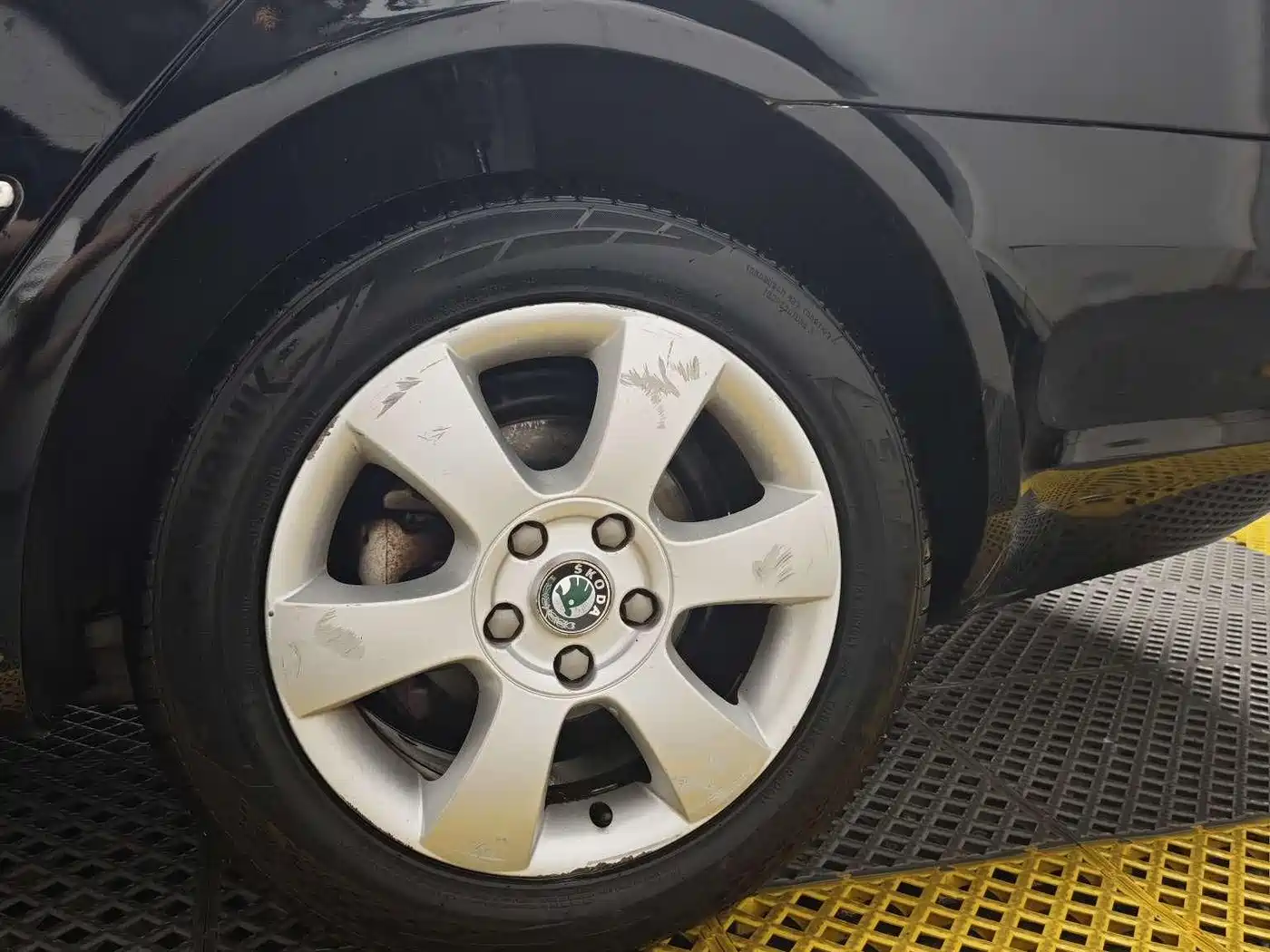 Škoda Octavia 2012 1.8TSI DSG Yijun Edition фото 11