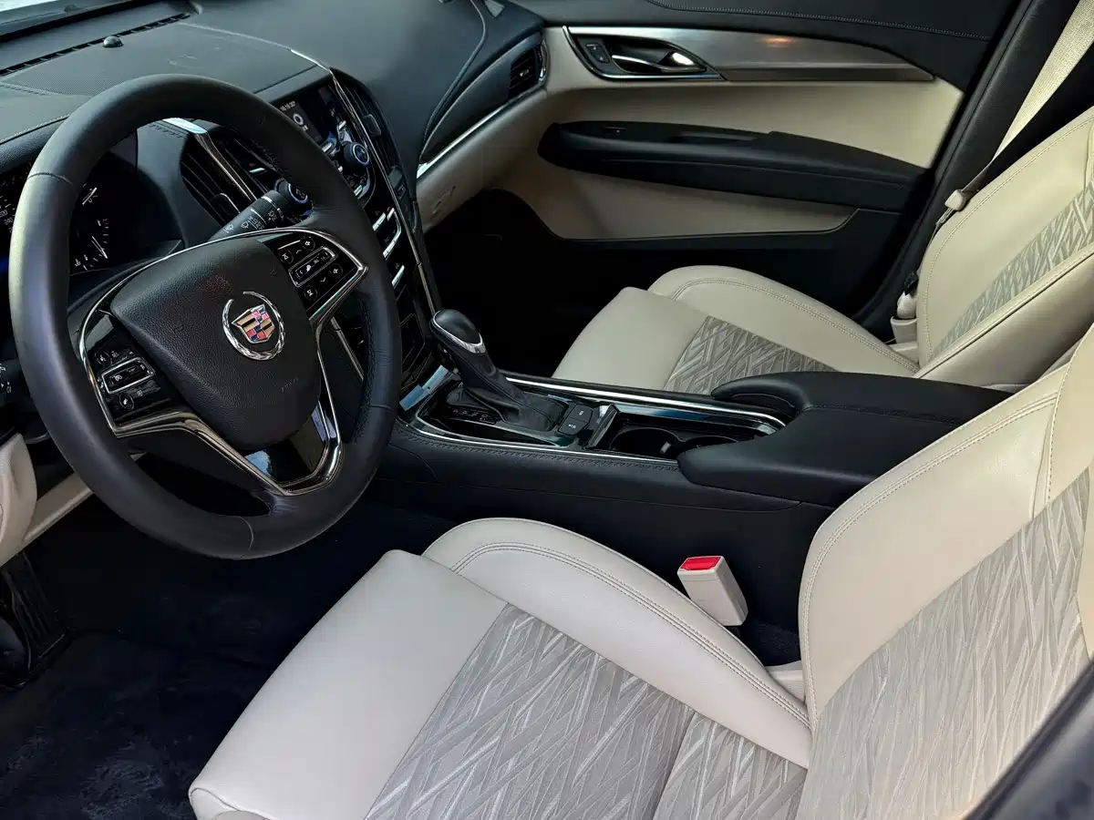 Photo 5 - Cadillac ATS-L