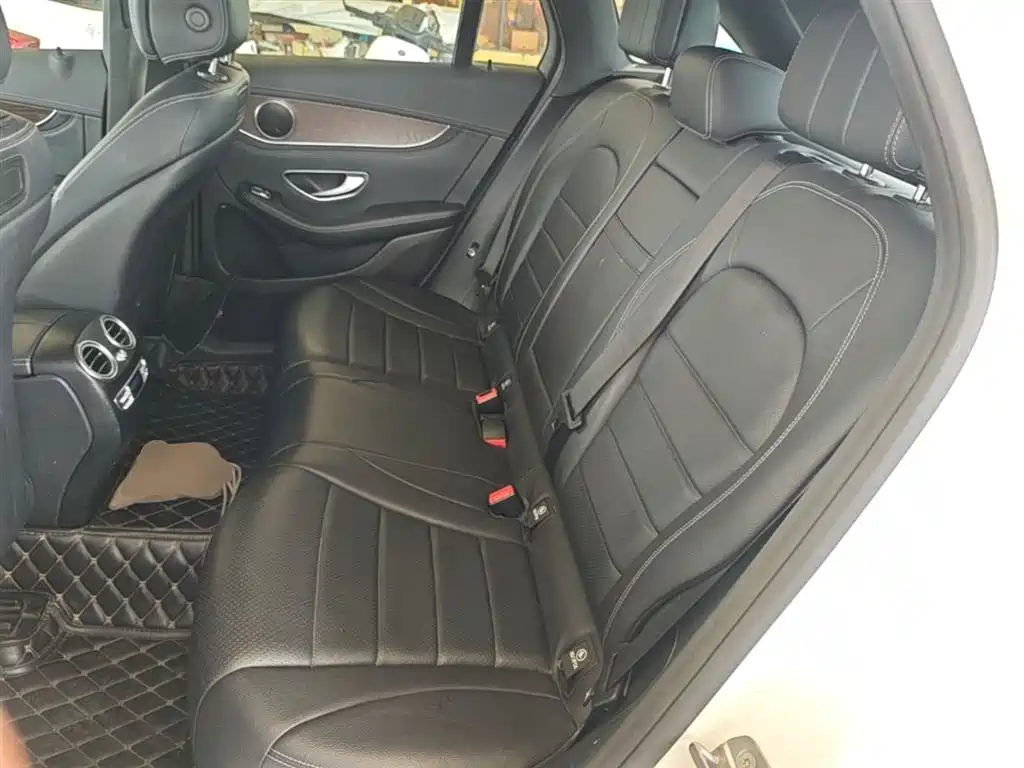 Mercedes-Benz GLC 2017 GLC 300 4MATIC Dynamic фото 17