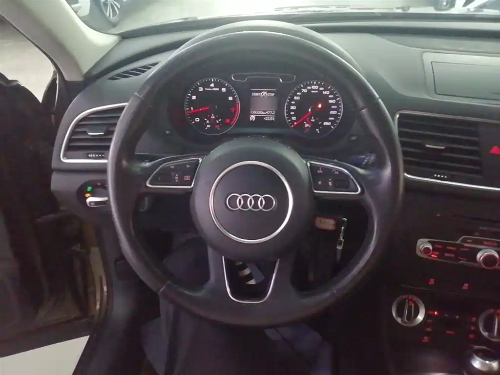 Audi Q3 2015 30 TFSI Comfort фото 11