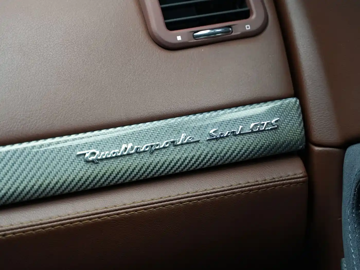 Maserati Quattroporte 2010 4.7L Sport Edition фото 19