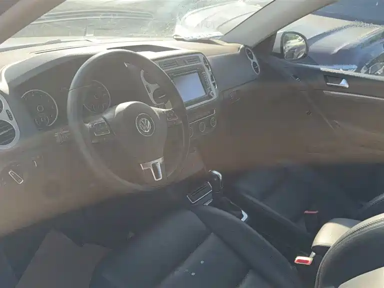 Volkswagen Tiguan 2013 1.8TSI Automatic 4WD Comfort Edition фото 3