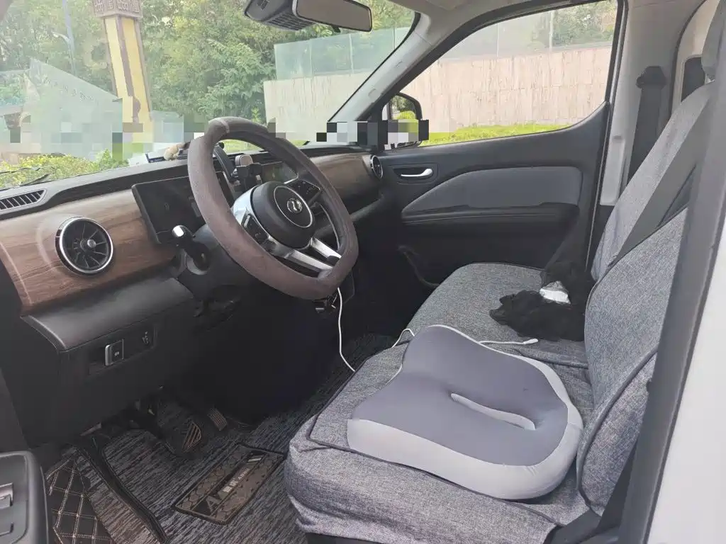 Ruichi New Energy EC75 2026 2025 Passenger Smart Super Charge Edition Surpass Type II 50.1kWh