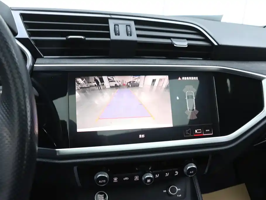 Audi Q3 Sportback 2022 40 TFSI Fashion фото 9