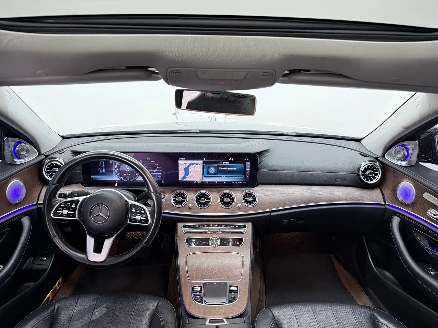 Mercedes-Benz E-Class 2020 E 300 L Luxury Model фото 4