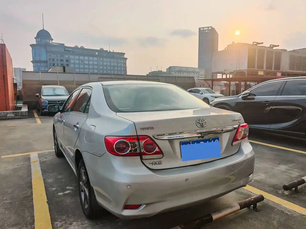 Photo 7 - Toyota Corolla