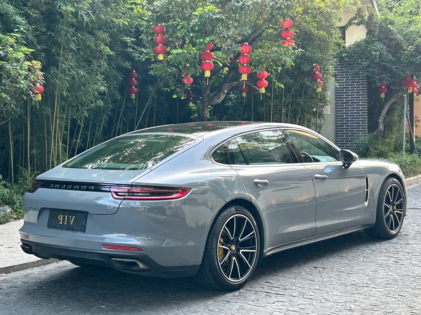 Фото 9 - Porsche Panamera