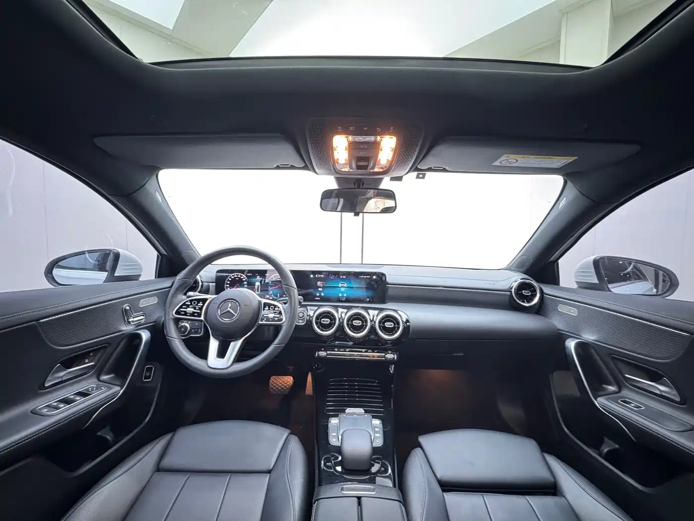 Mercedes-Benz A-Class 2022 A 180 L фото 16