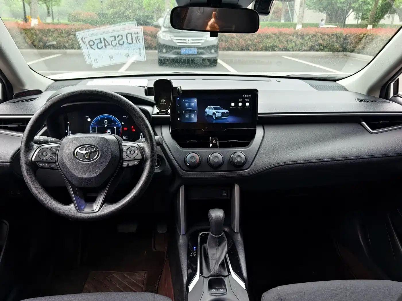 Toyota Corolla Cross 2023 2.0L Pioneer Edition фото 15