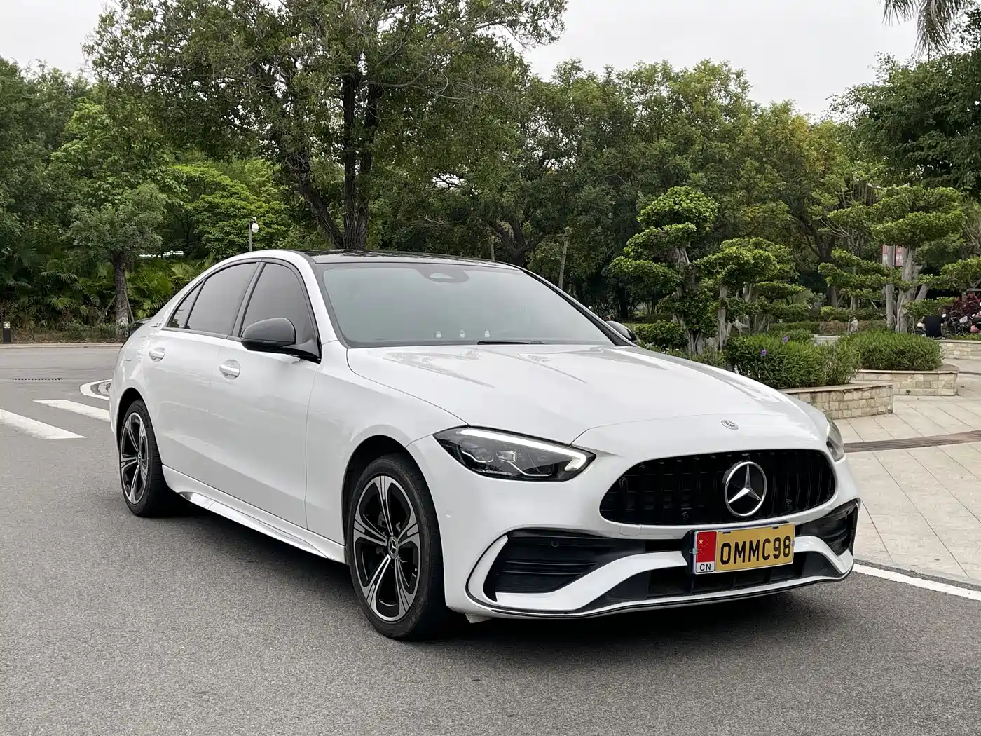 Mercedes-Benz C-Class 2022 Facelift C 260 L Night Edition Sport фото 3