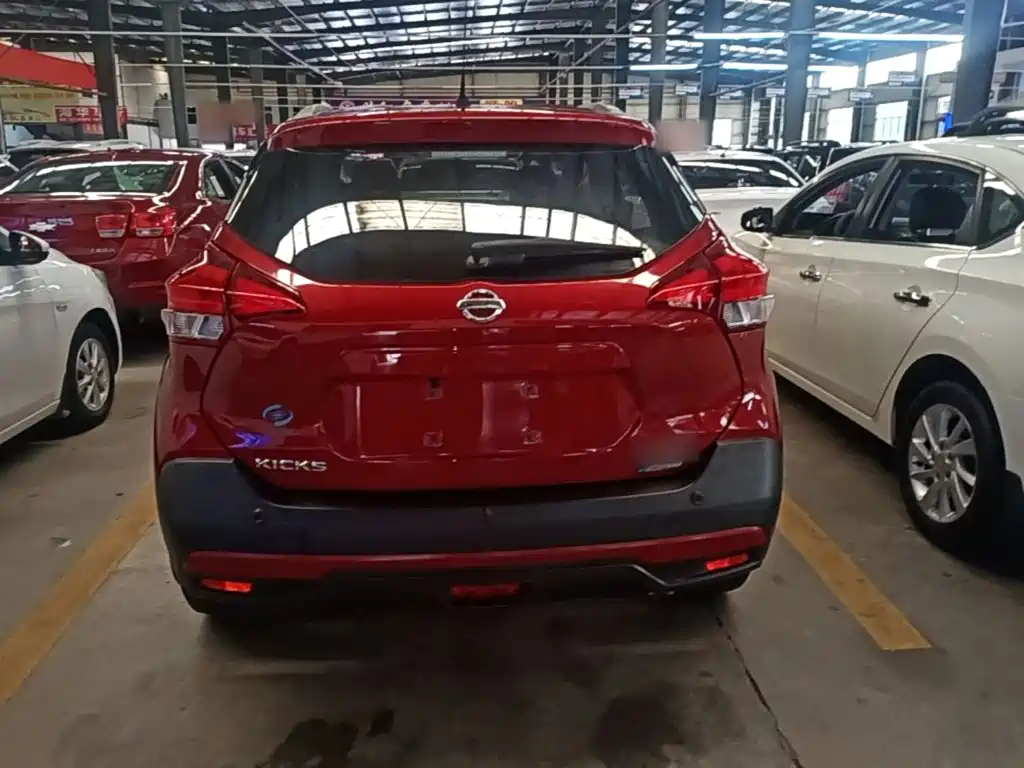 Nissan Kicks 2018 2017 1.5L CVT Cool Edition