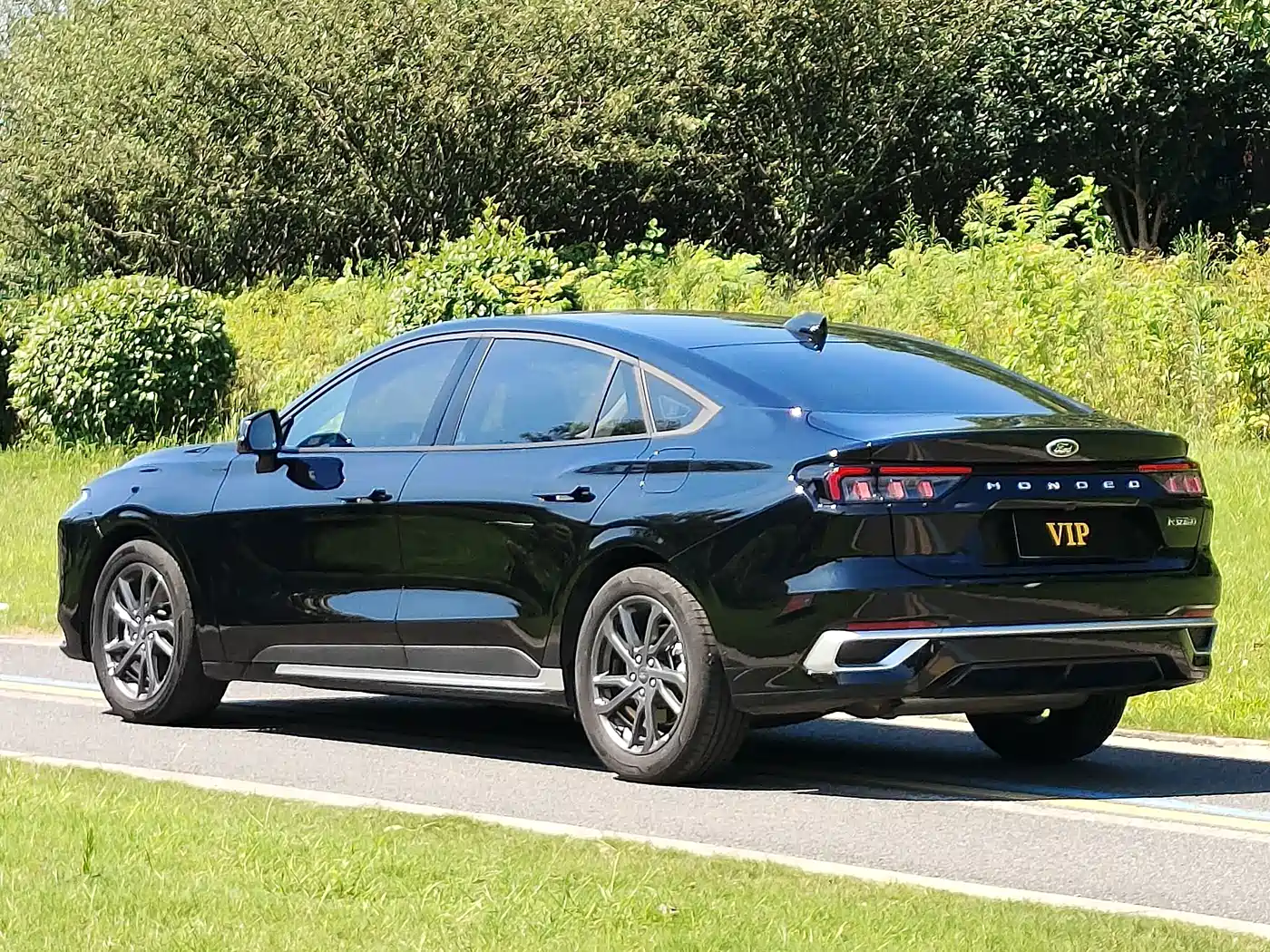 2025 Ford Mondeo