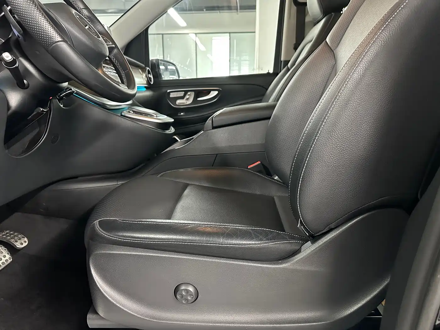 MERCEDES-BENZ V CLASS