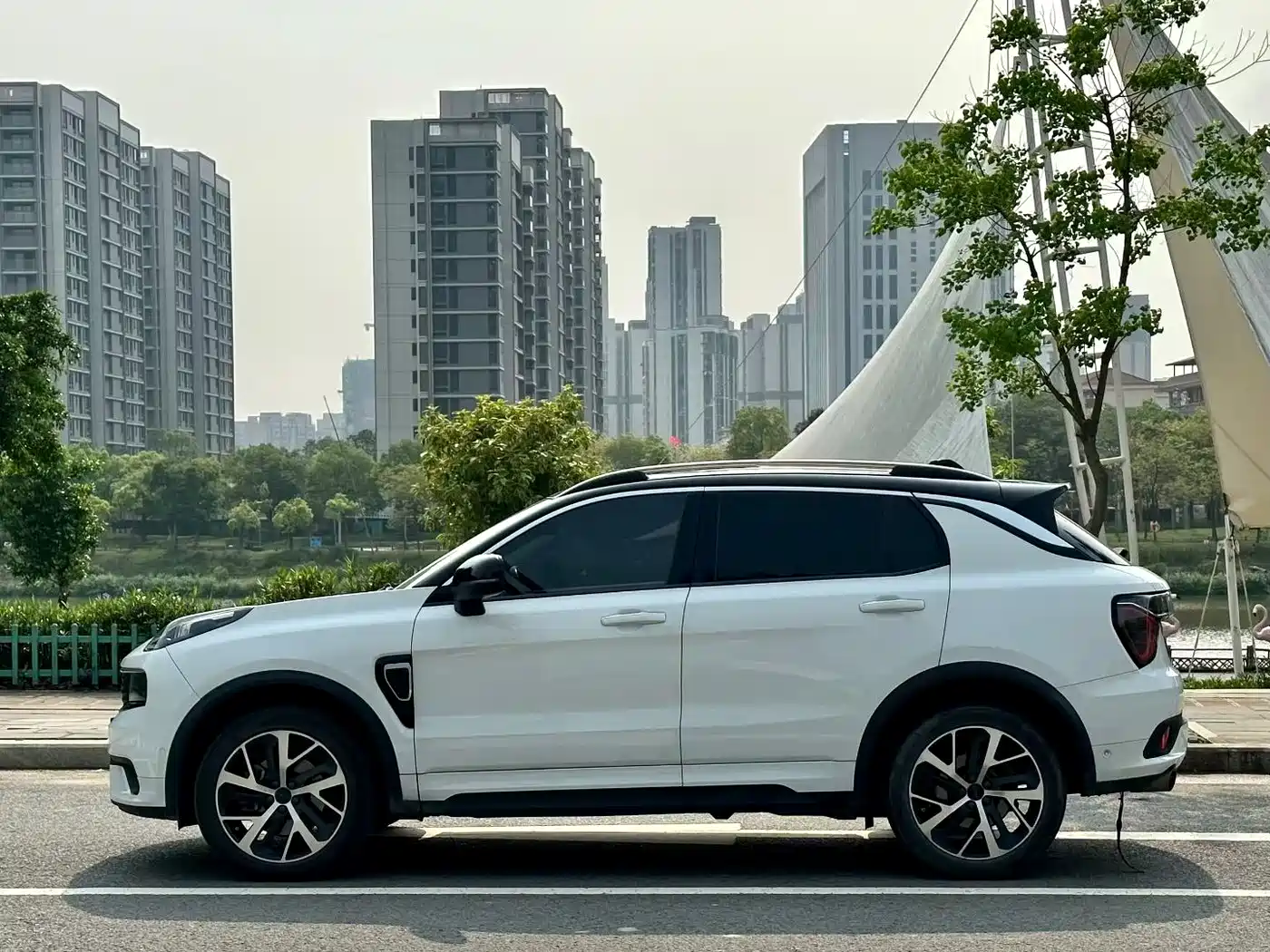 Lynk & Co 01 2019 2.0T AWD Pro Edition China VI фото 3
