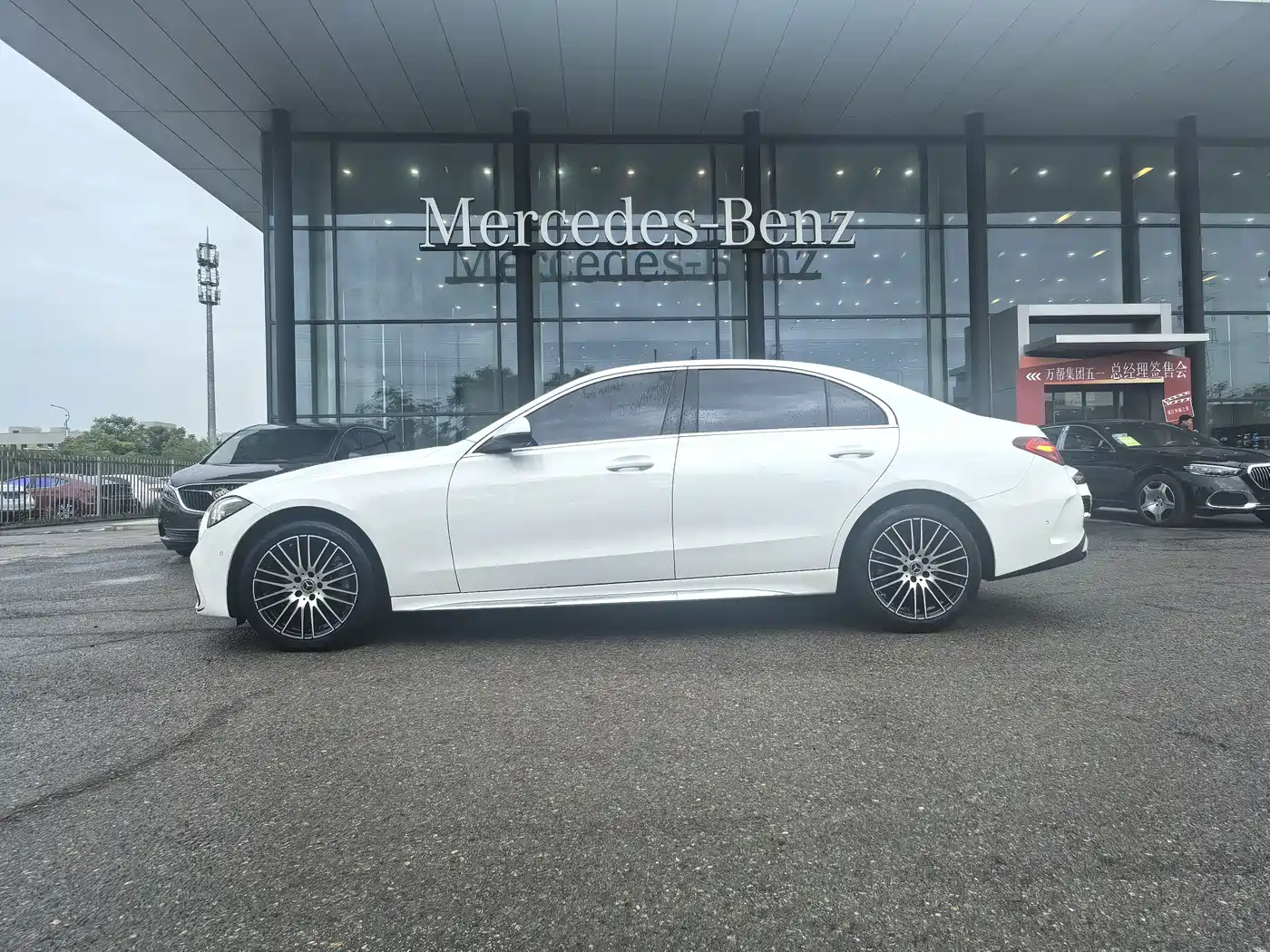 Mercedes-Benz C-Class 2024 C 260 L Sport фото 3