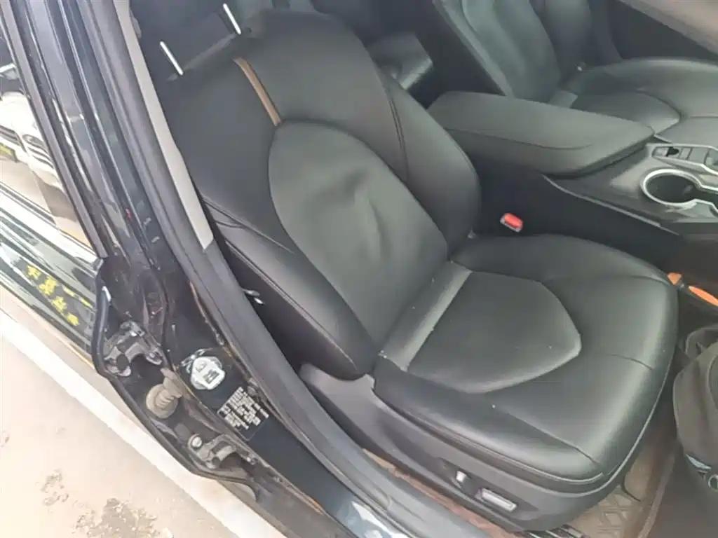 Toyota Camry 2021 2.0G Luxury Edition фото 25