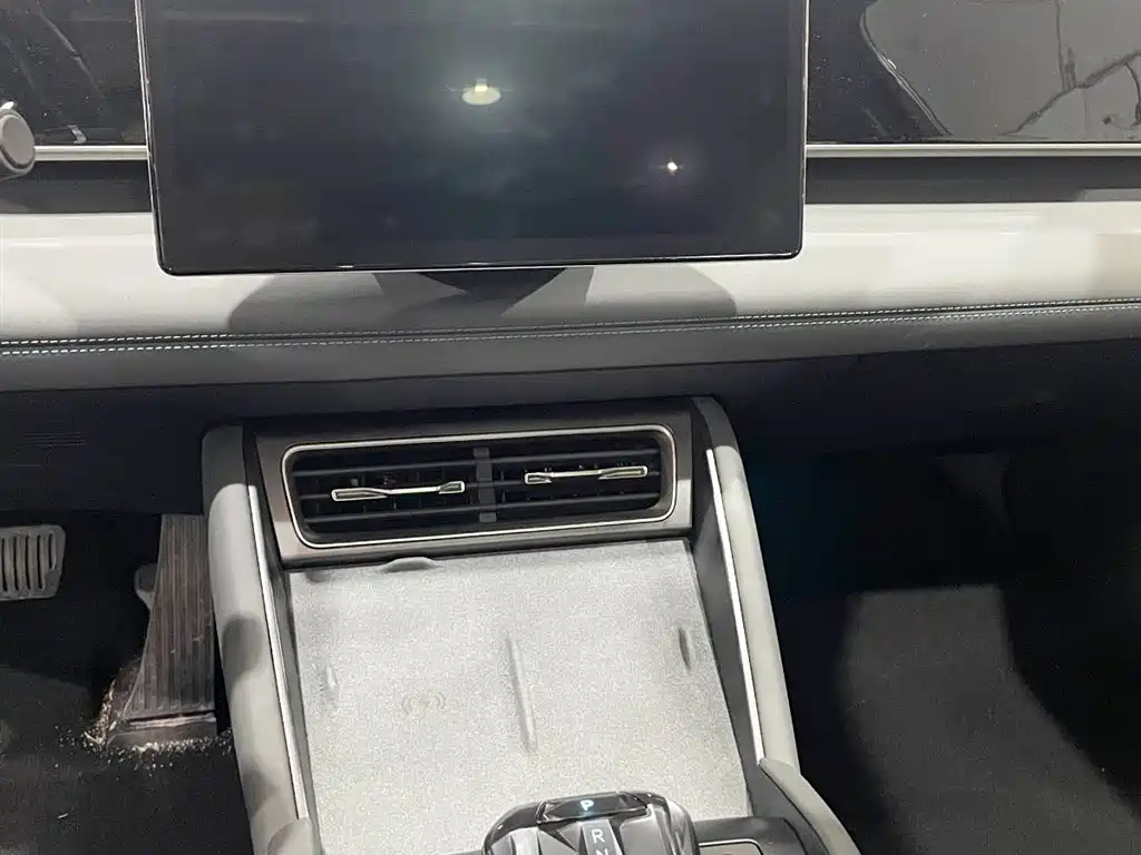 BYD Qin L 2025 DM-i Smart Drive Edition 120KM Surpassing фото 13
