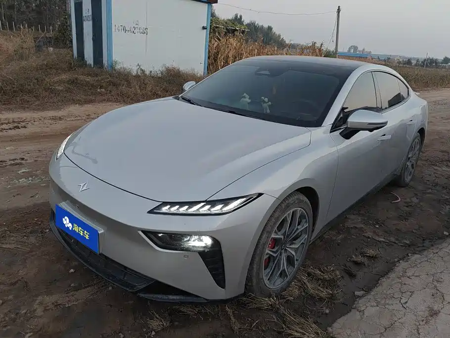 Dongfeng Yipai eπ007 2025 2025 EREV 230Pro Cruise Edition