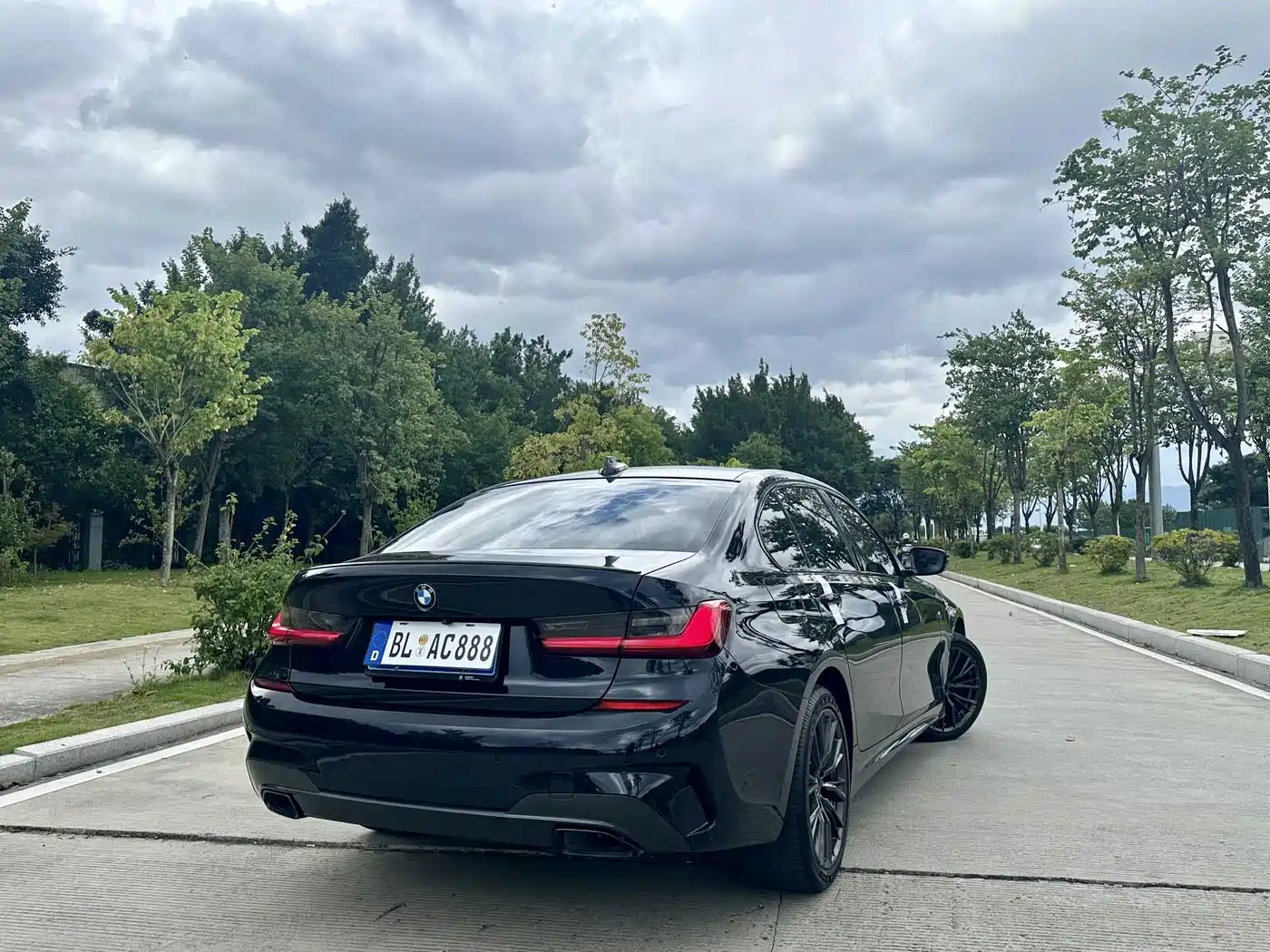 BMW 3 Series 2021 Facelift 325i M Sport Shadow Edition фото 5