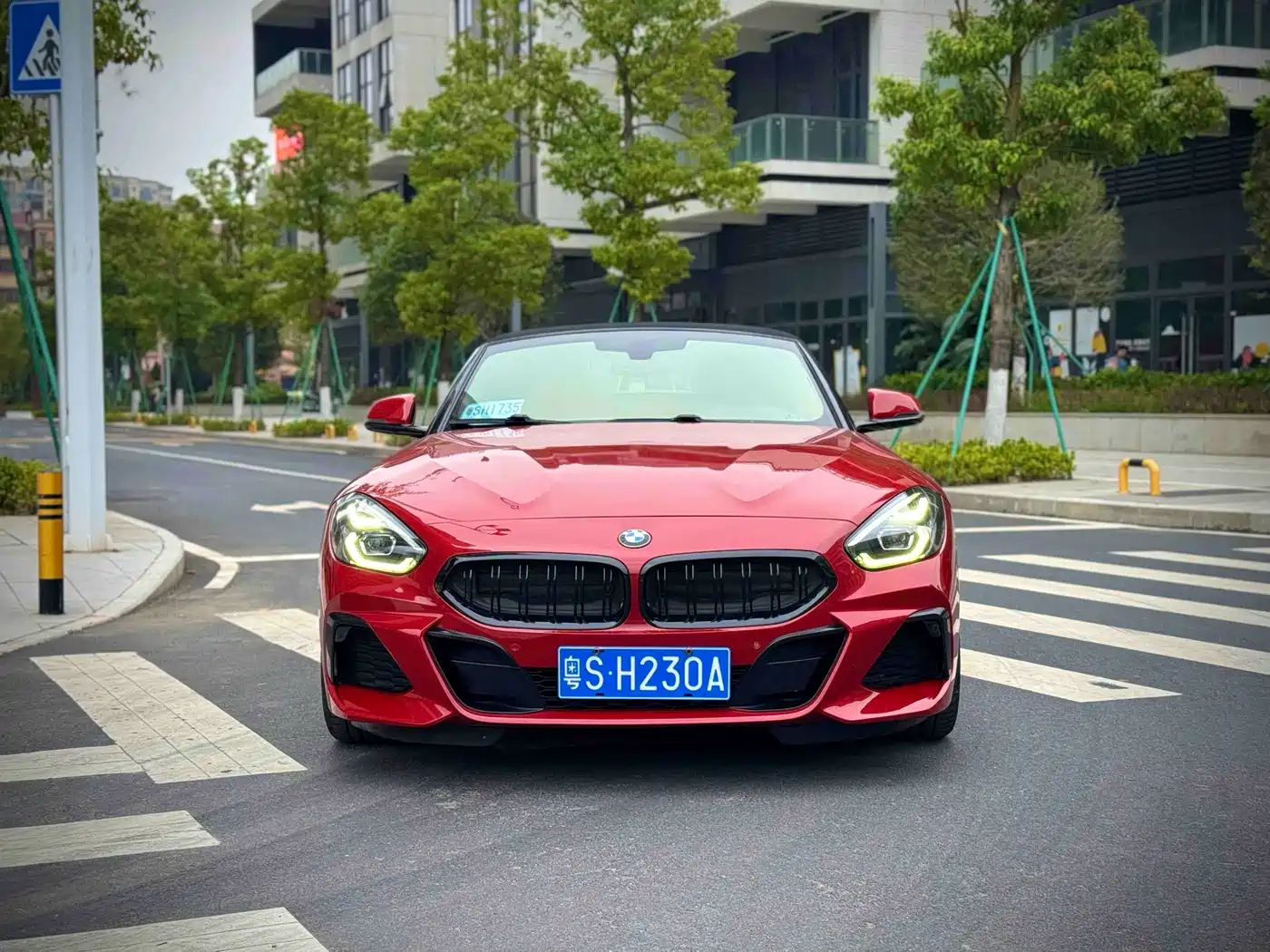 BMW Z4 2020 sDrive 25i Scorching Sun Limited Edition фото 2