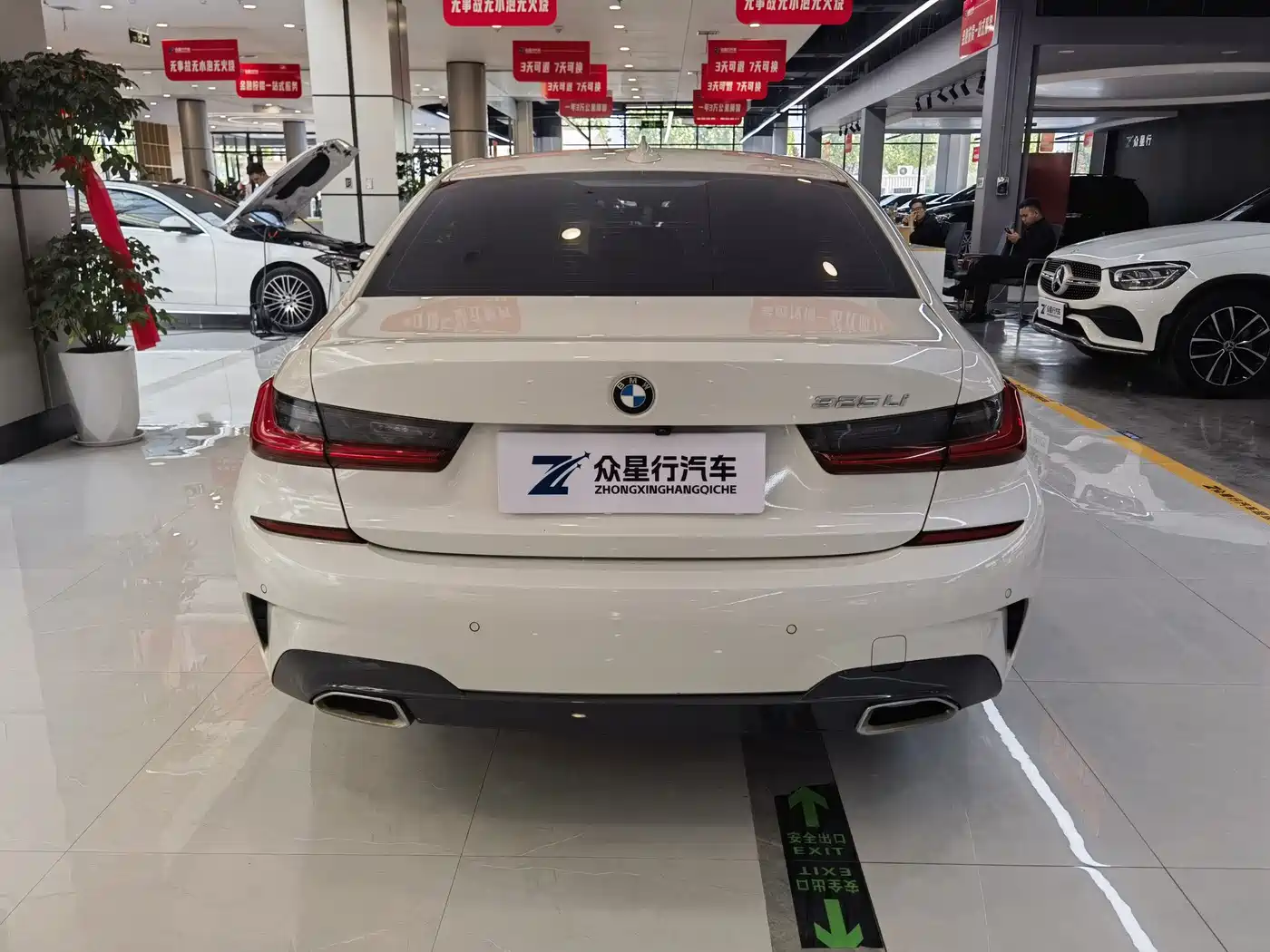 BMW 3 Series 2021 325Li M Sport Package фото 22