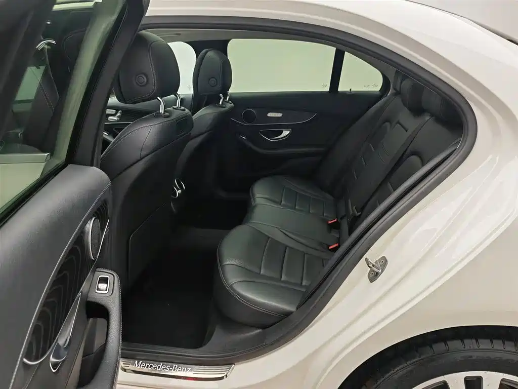 Mercedes-Benz C-Class 2018 C 200 L Sport Edition фото 15