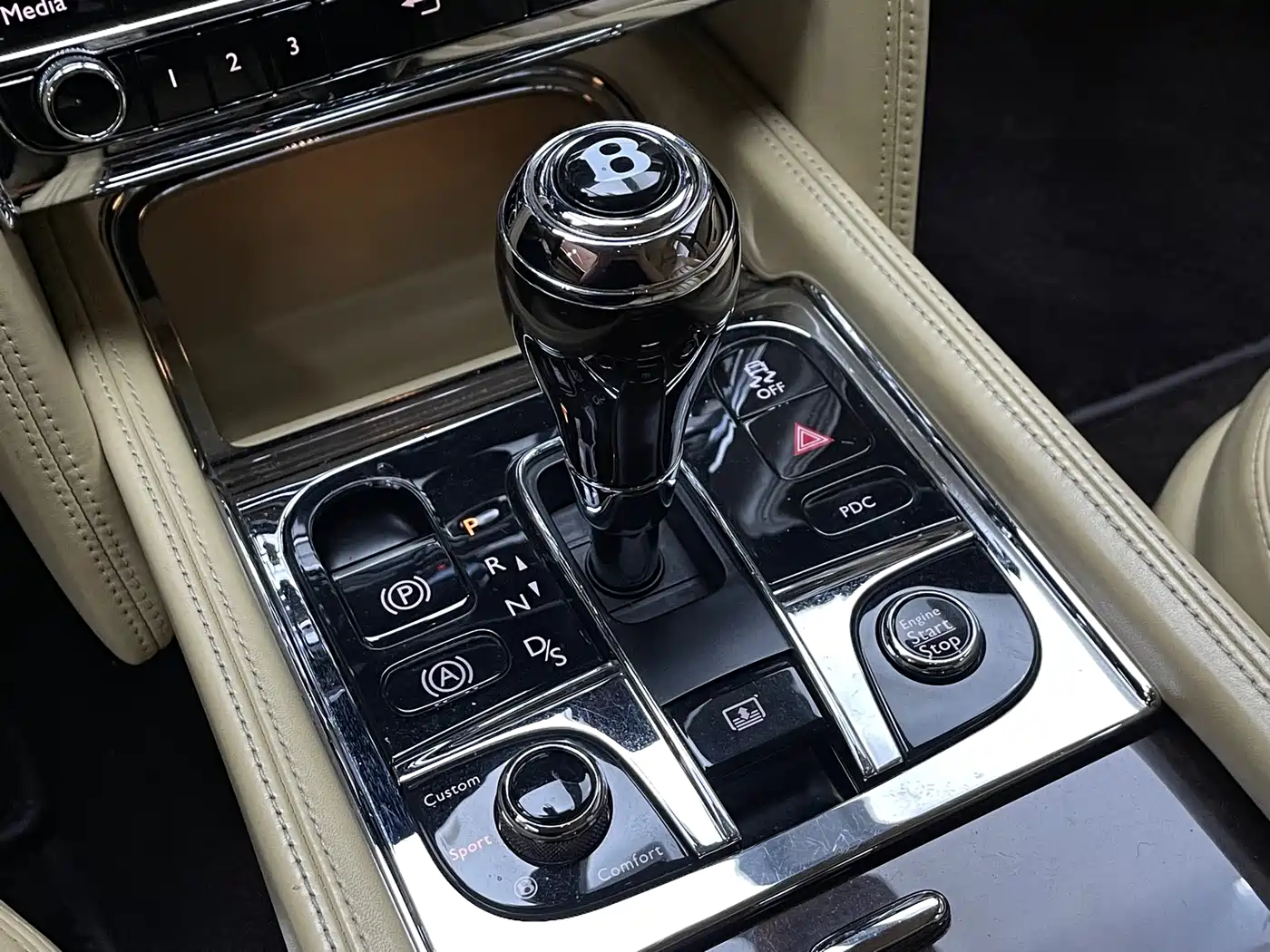 Bentley Mulsanne 2011 6.8T Luxury Edition фото 10