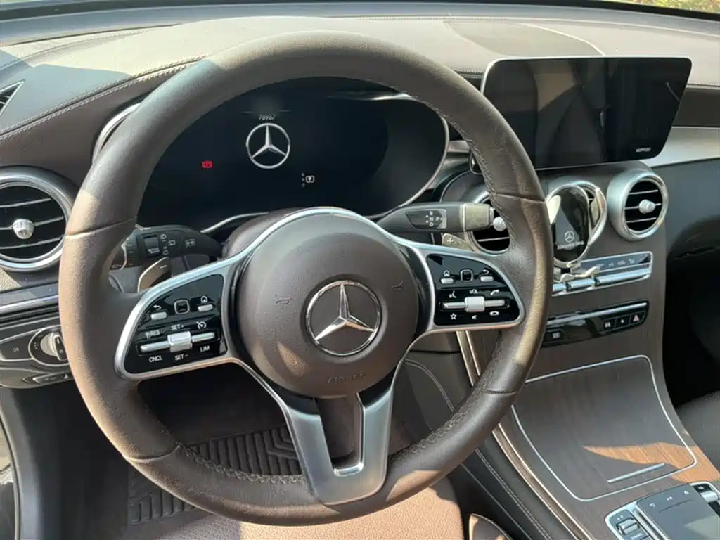 Mercedes-Benz GLC 2021 GLC 300 L 4MATIC Sporty фото 7