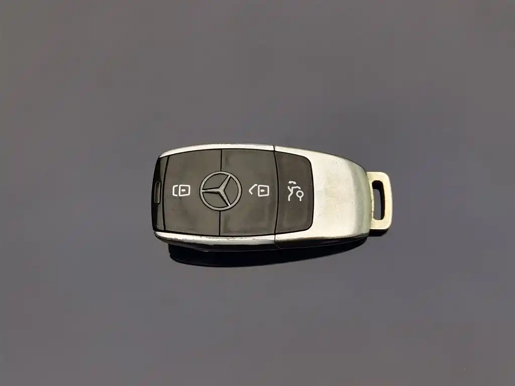 Mercedes-Benz GLC 2016 GLC 300 4MATIC Dynamic фото 19
