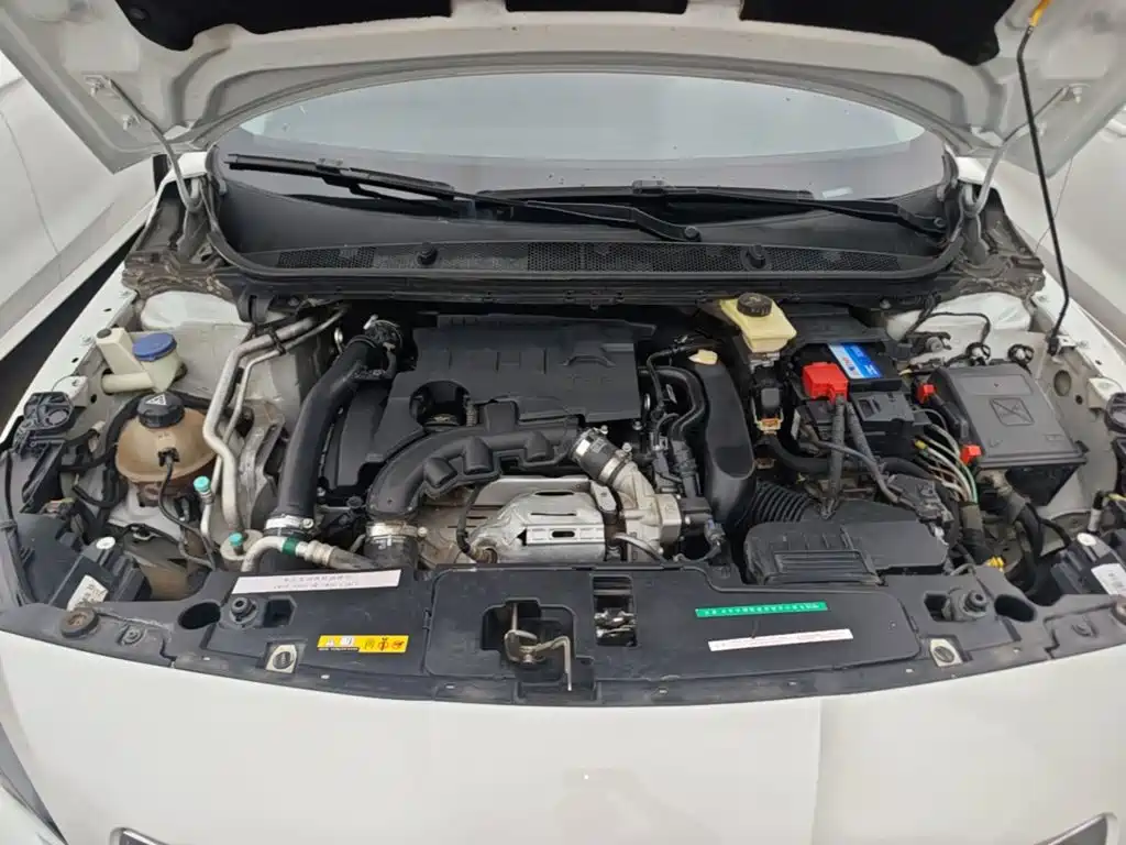 Photo 20 - Peugeot 408