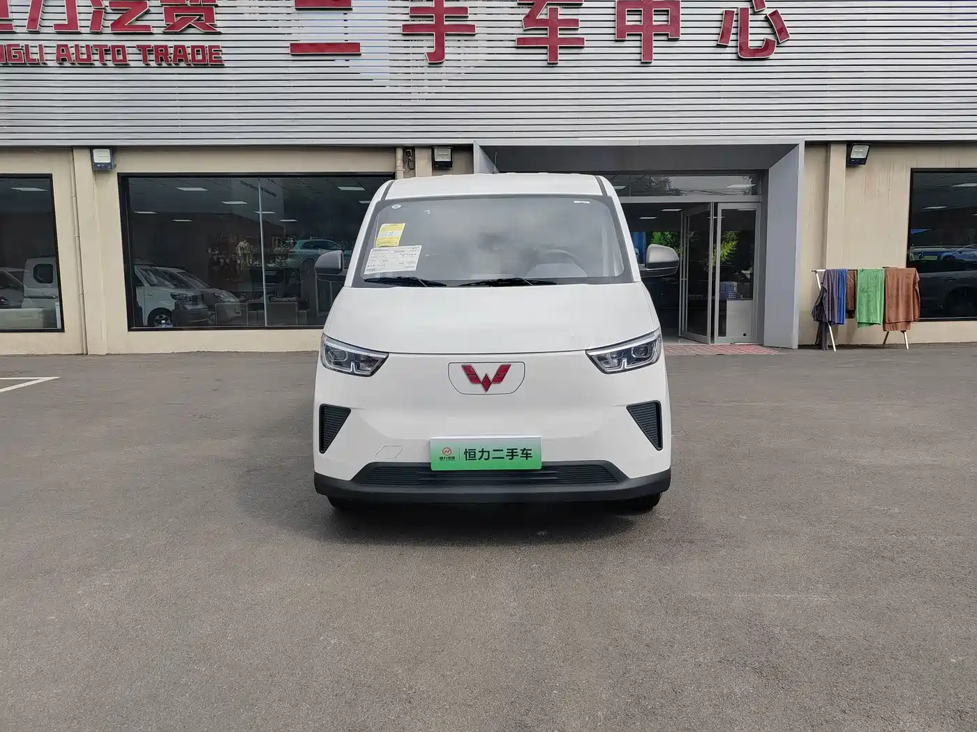 Wuling Motors Wuling Yangguang 2026 2024 300km Practical Enclosed Window Version 60kW