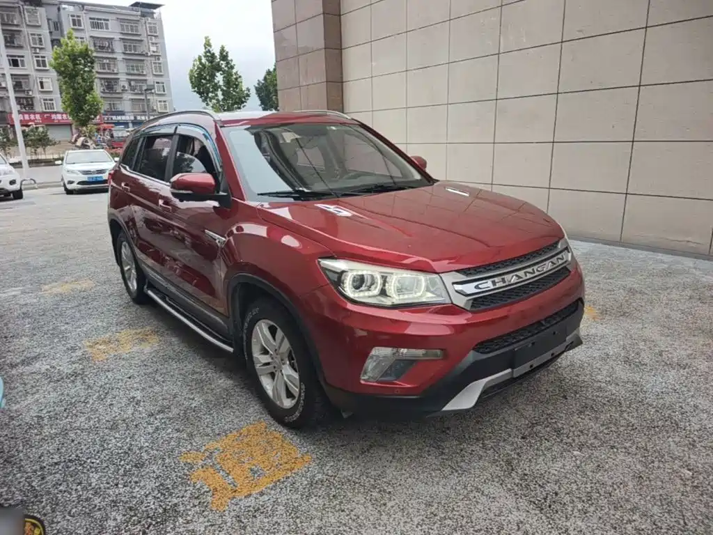 Фото 4 - Changan CS75