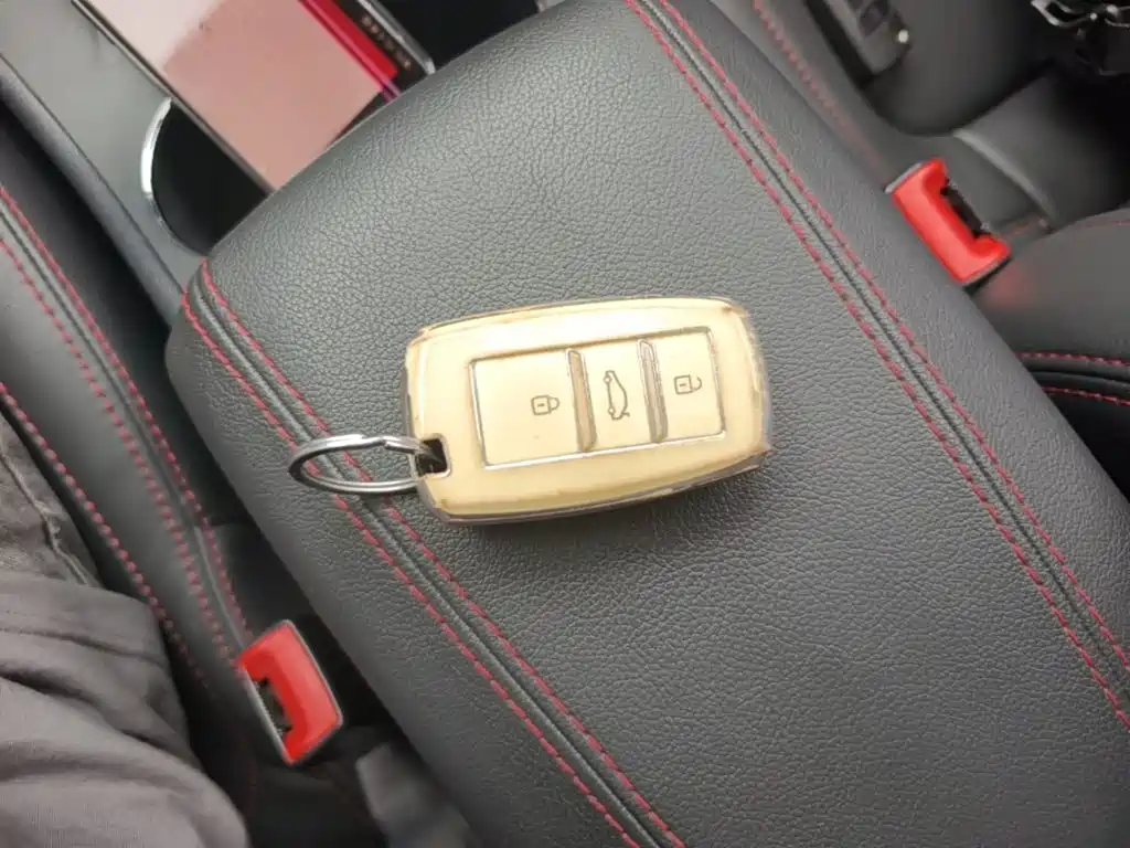 Фото 9 - Changan CS75