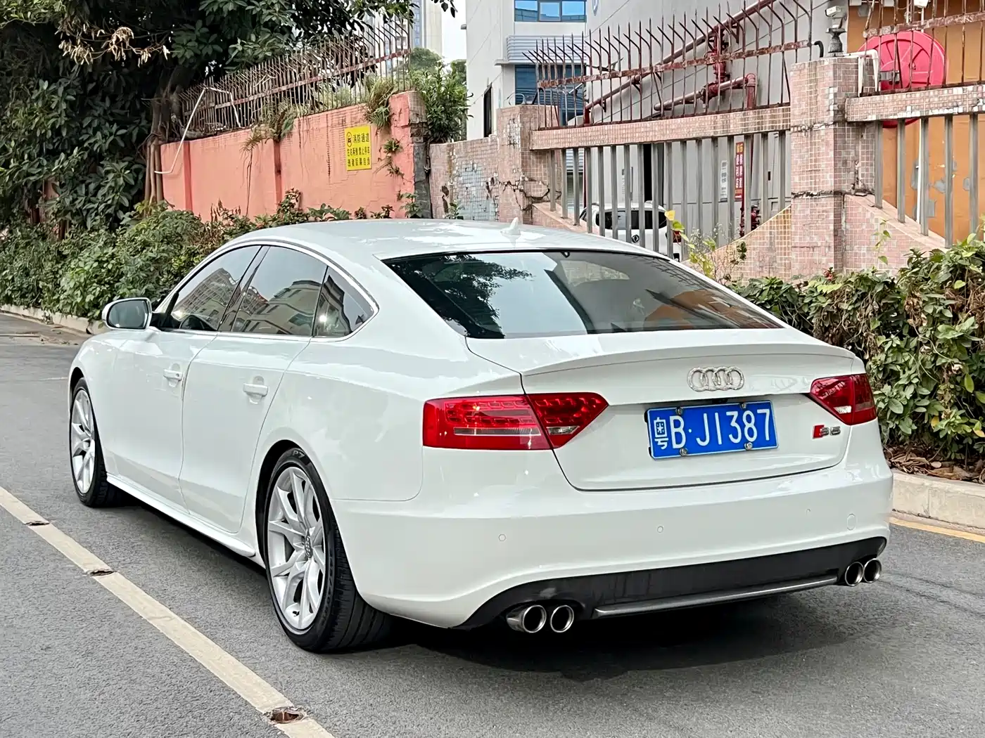 Audi S5 2010 S5 3.0T Sportback фото 3