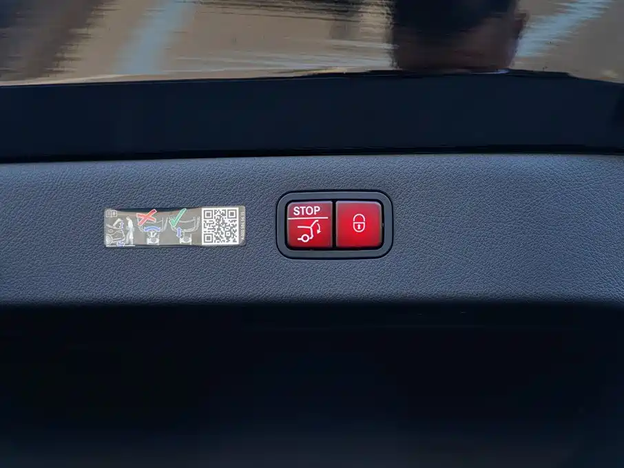 MERCEDES-BENZ EQS AMG