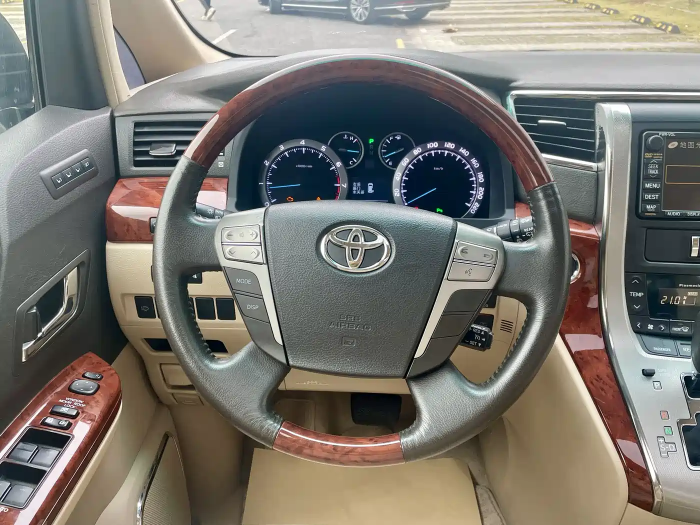 Toyota Alphard 2011 3.5L Luxury Edition фото 10