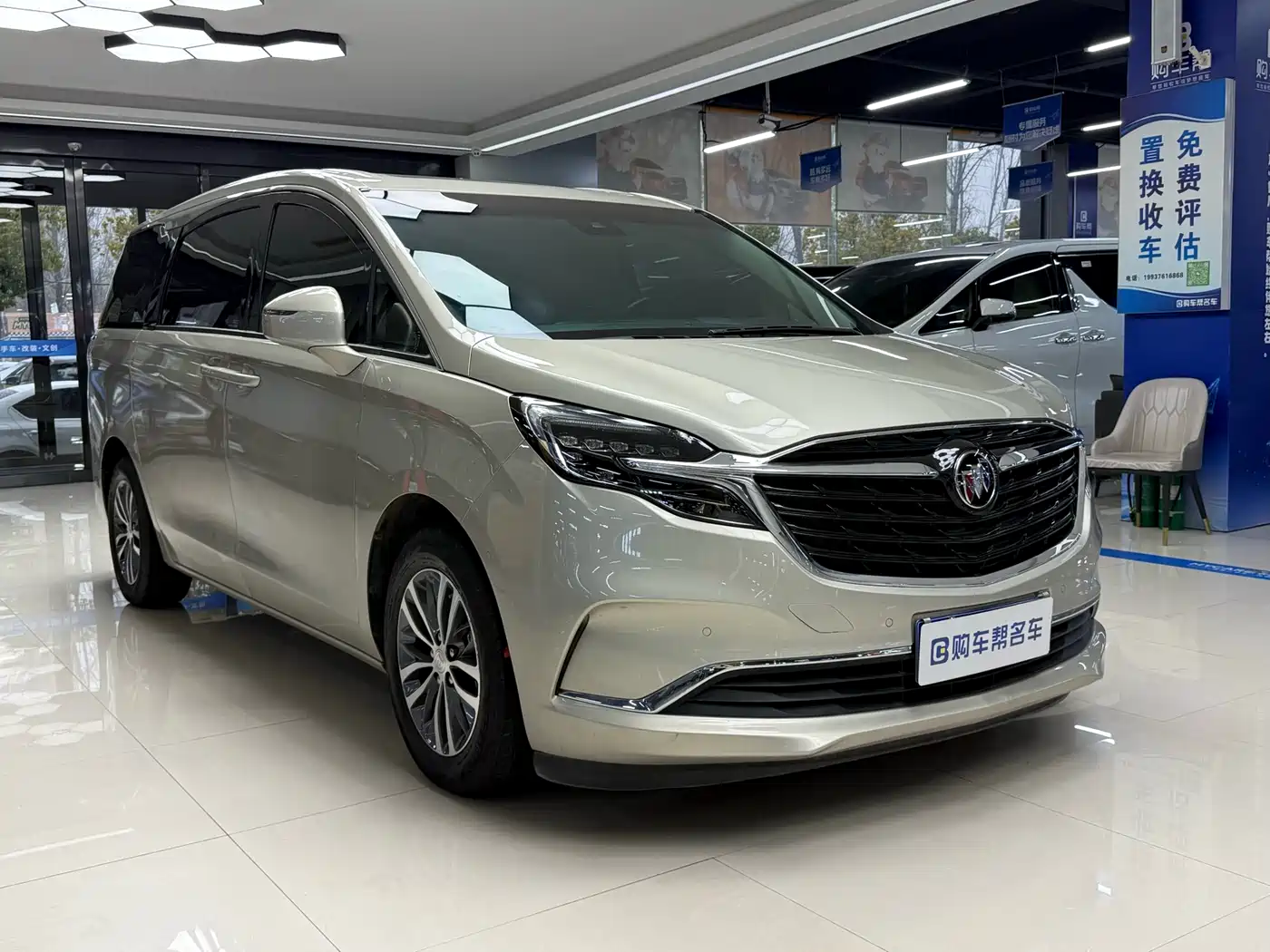 Buick GL8 2021 ES Landlord 653T Premium фото 4