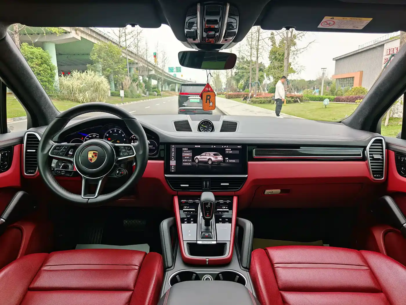 Porsche Cayenne New Energy 2021 Cayenne E-Hybrid 2.0T фото 15