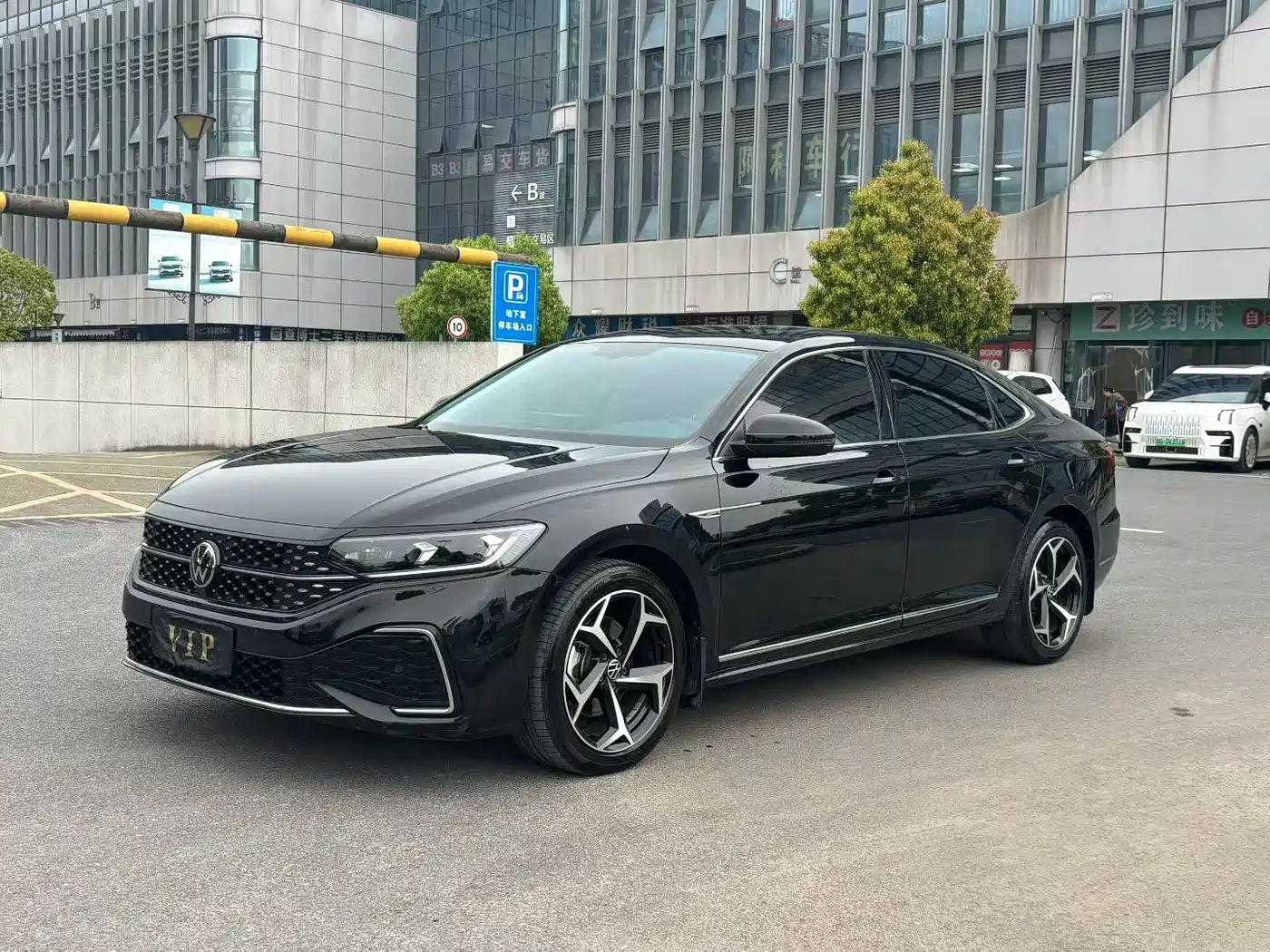 Volkswagen Passat 2024 Model 380TSI Starlight Elite
