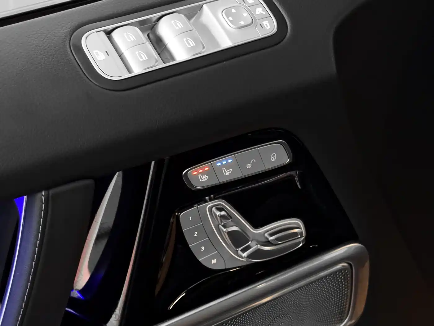 Mercedes-Benz G-Class 2024 G 500 фото 9