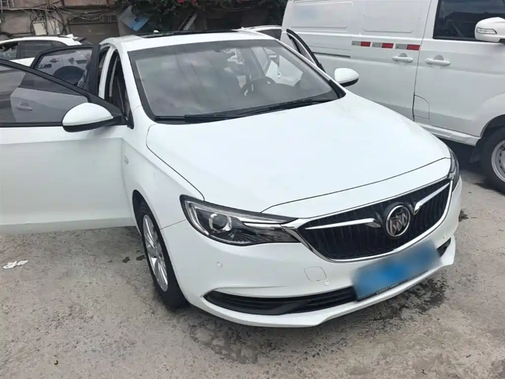 Buick Excelle 2018 15T Dual Clutch Elite (China V) фото 4