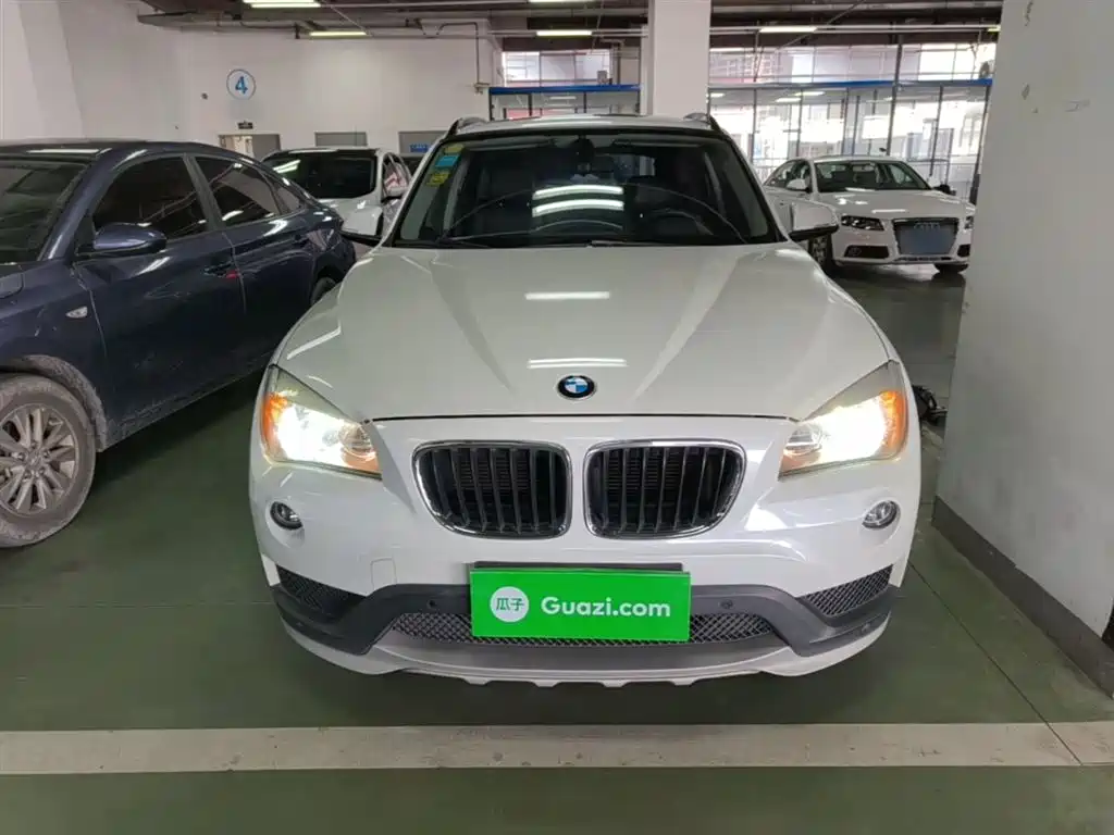 BMW X1 2015 Model sDrive18i Fashion Advanced Edition фото 3