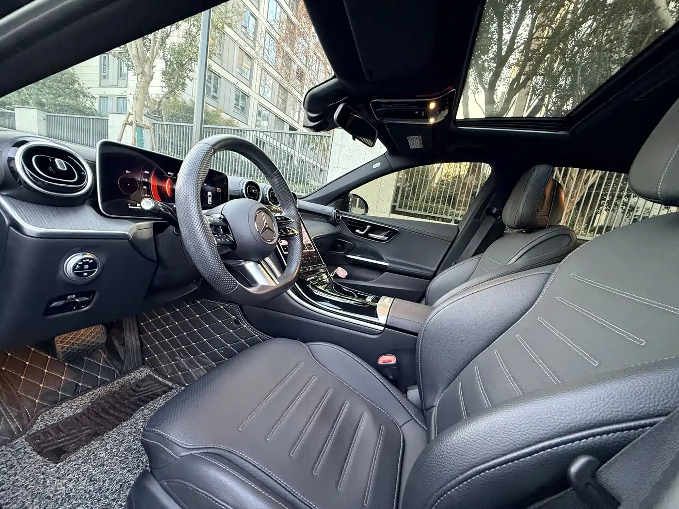 Mercedes-Benz C-Class 2024 C 200 L Sport Edition фото 8