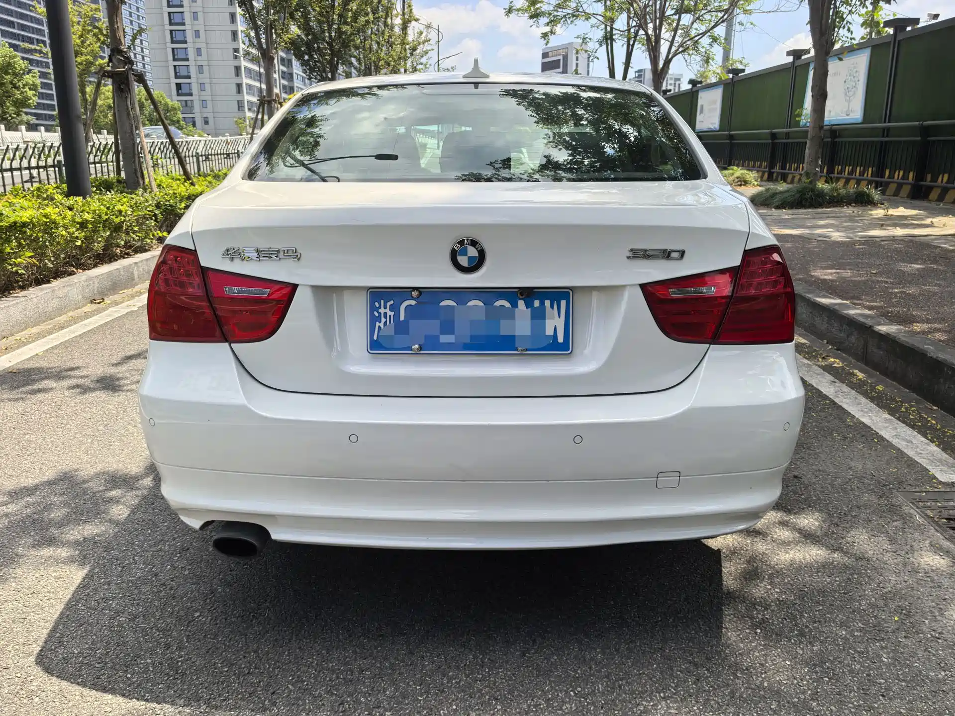 صورة 5 - BMW 3 Series