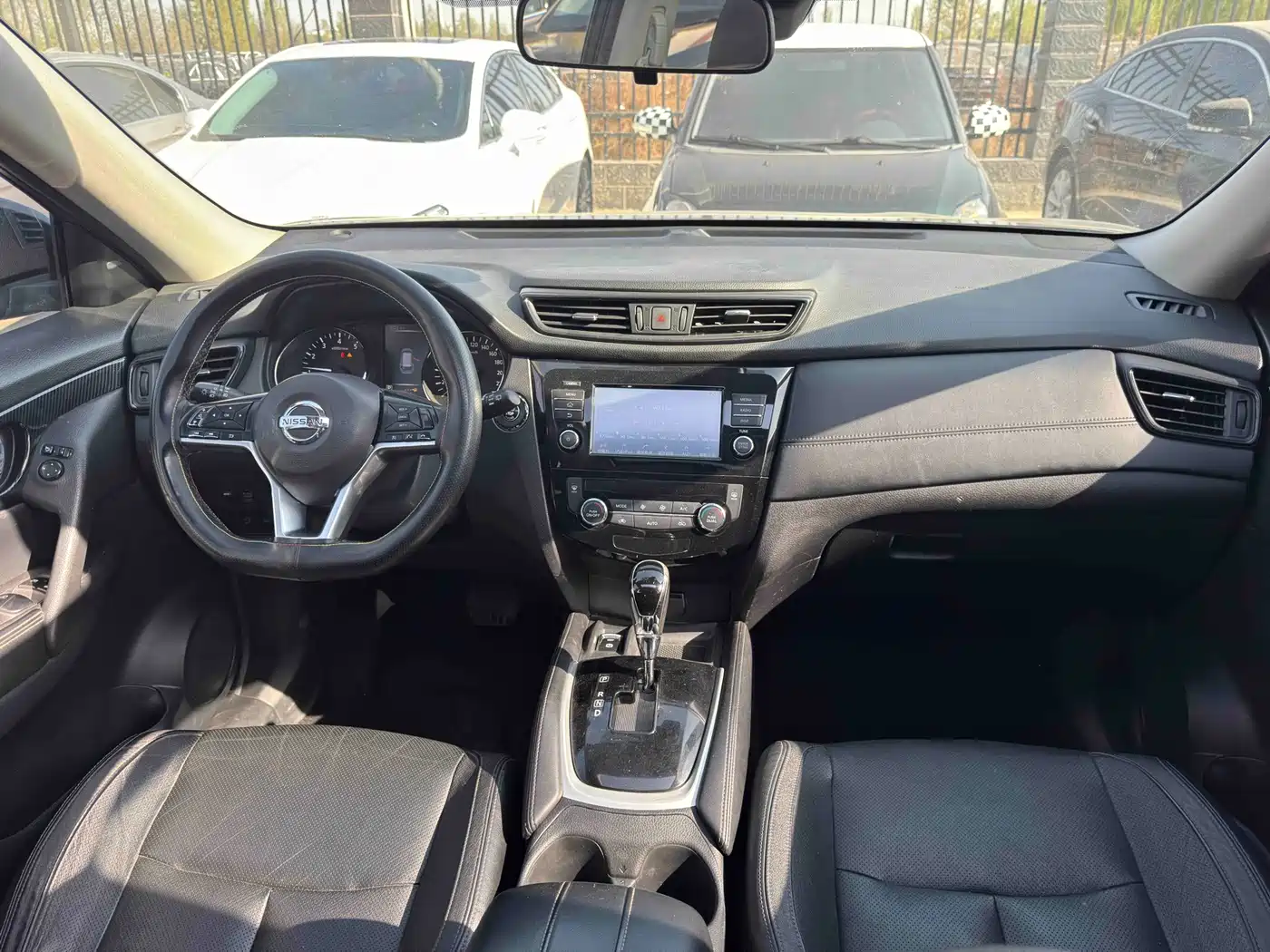 Фото 10 - Nissan X-Trail
