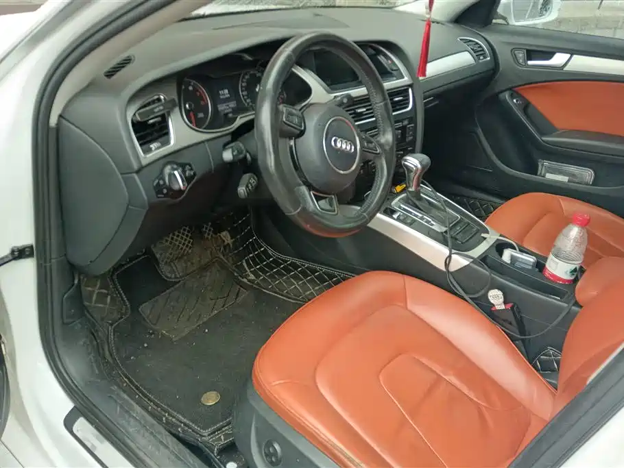 Audi A4L 2013 35 TFSI Automatic Comfort фото 12