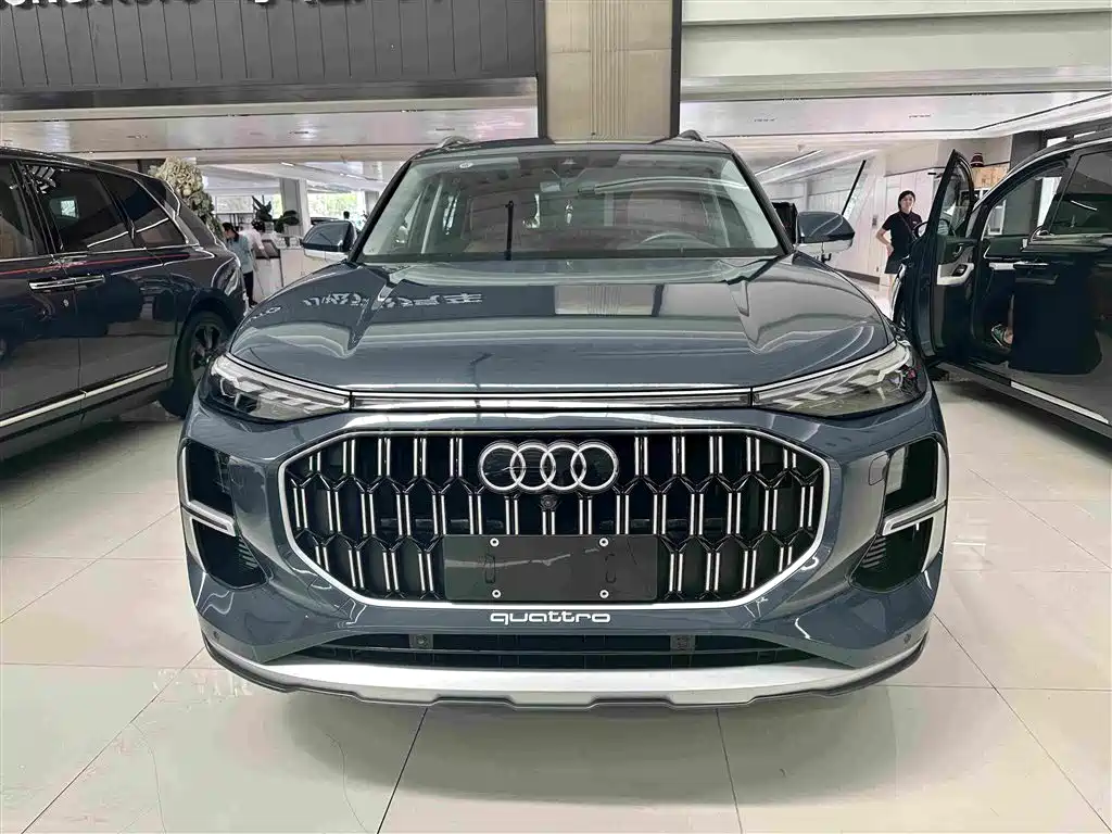 Audi Q6 2024 2024 45 TFSI quattro Qi Yun Yu Lin Package 6-seater