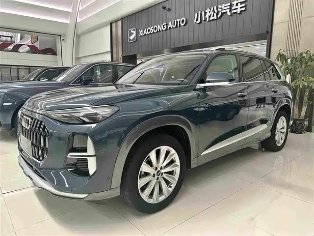 Audi Q6 45 TFSI quattro, Qi Yun, пакет Yulin, 6 мест